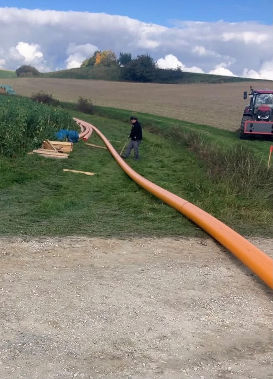 Bioenergie Fischerhöfe - Gasleitungsbau - Aushubarbeiten für die Gasleitung an der Biogasanlage